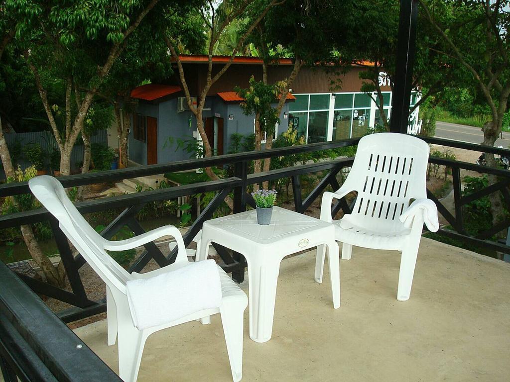 Meephawa Resort Ампхава Экстерьер фото